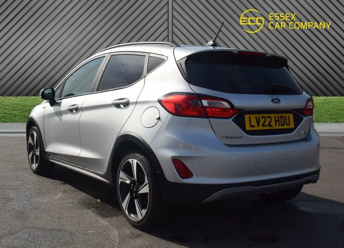 2022-ford-fiesta-10t-active-125ps-hybrid-mhev-powershift-big-11