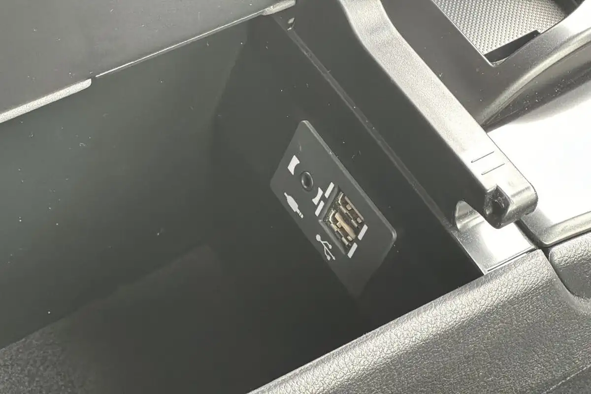 2020-lexus-ux-250h-20-ux-premium-pack-with-navigation-big-21