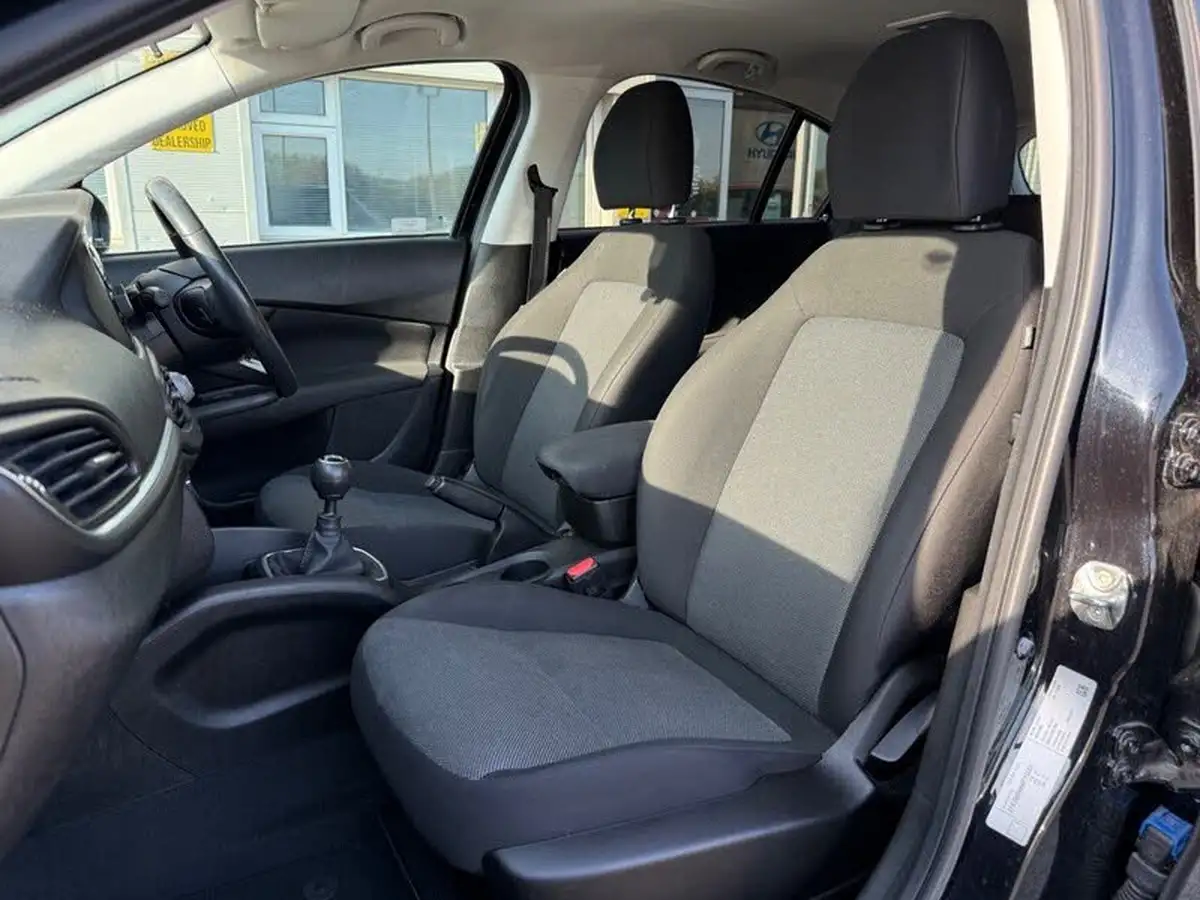 2020-fiat-tipo-14-easy-hatchback-5d-big-17