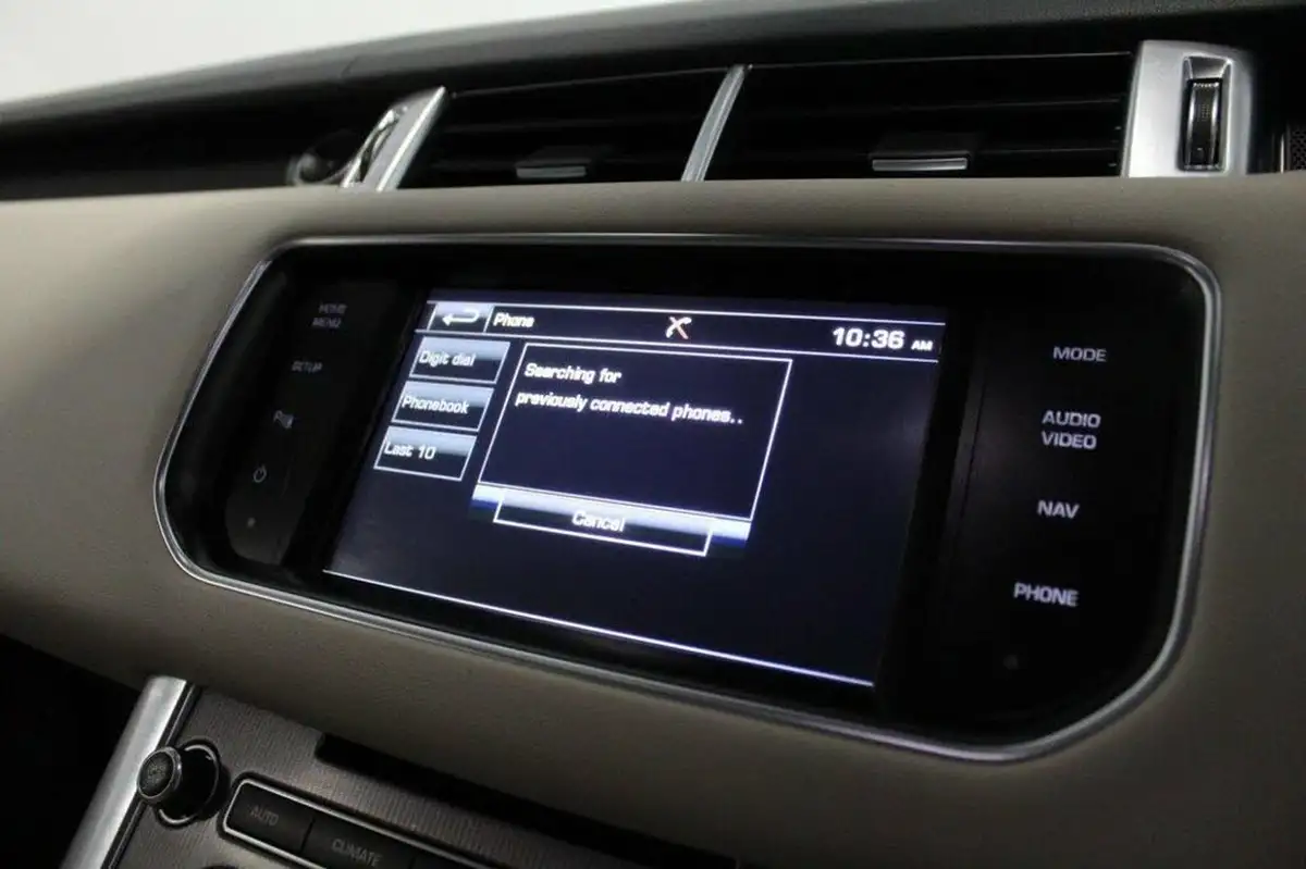 2014-land-rover-range-rover-sport-30-sd-v6-hse-big-29