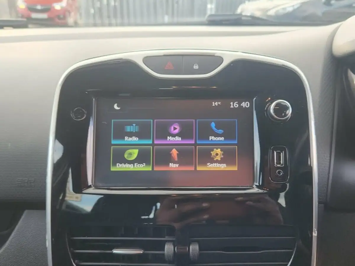 2016-renault-clio-15dci-dynamique-nav-edc-auto-big-5