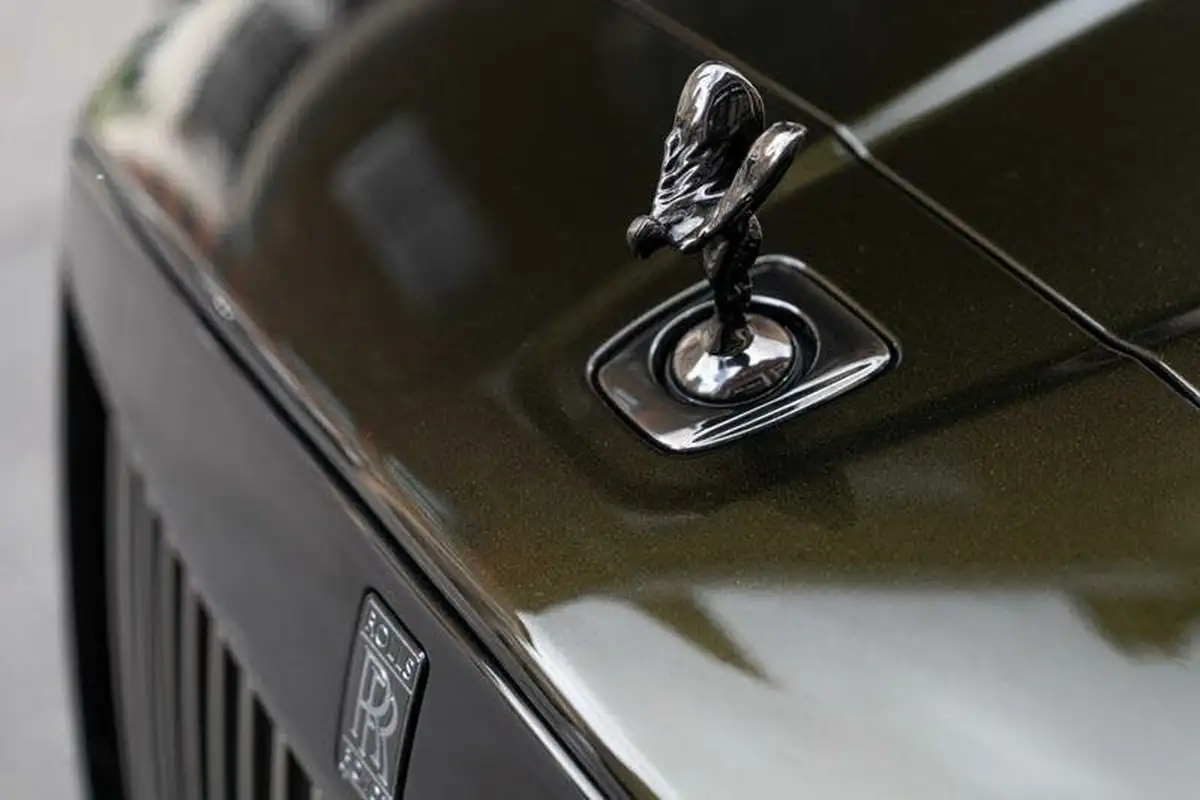 2024-rolls-royce-cullinan-675-black-badge-big-24