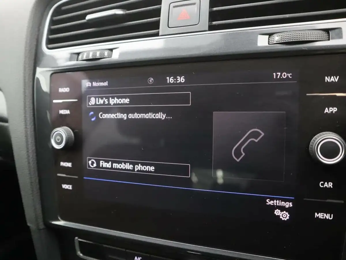 2019-volkswagen-golf-15-tsi-se-nav-130ps-hatchback-5d-dsg-big-13