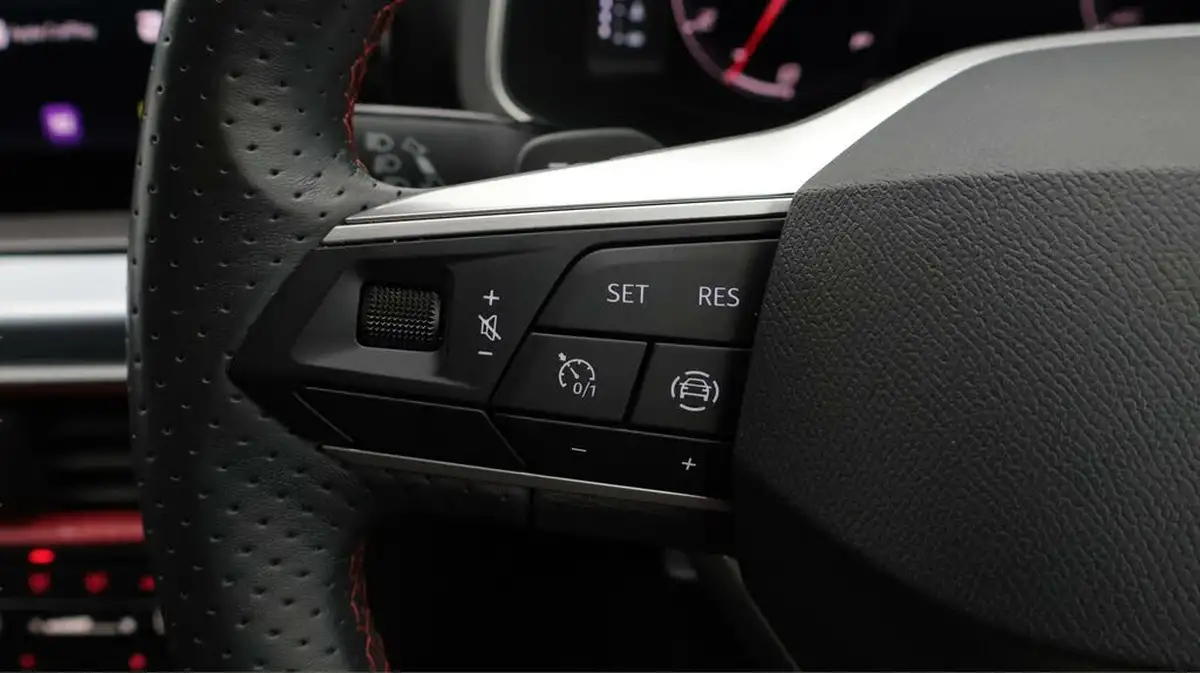 2022-seat-ibiza-10-tsi-fr-sport-110ps-dsg-big-22