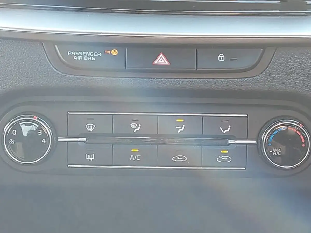 2020-kia-xceed-10-t-gdi-2-big-16