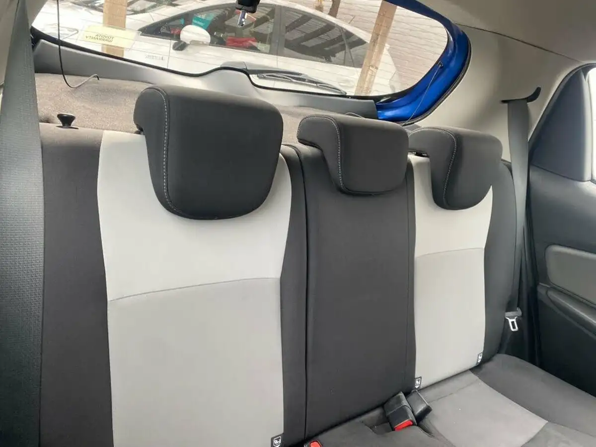 2018-toyota-yaris-15-vvt-i-icon-navi-hybrid-big-19