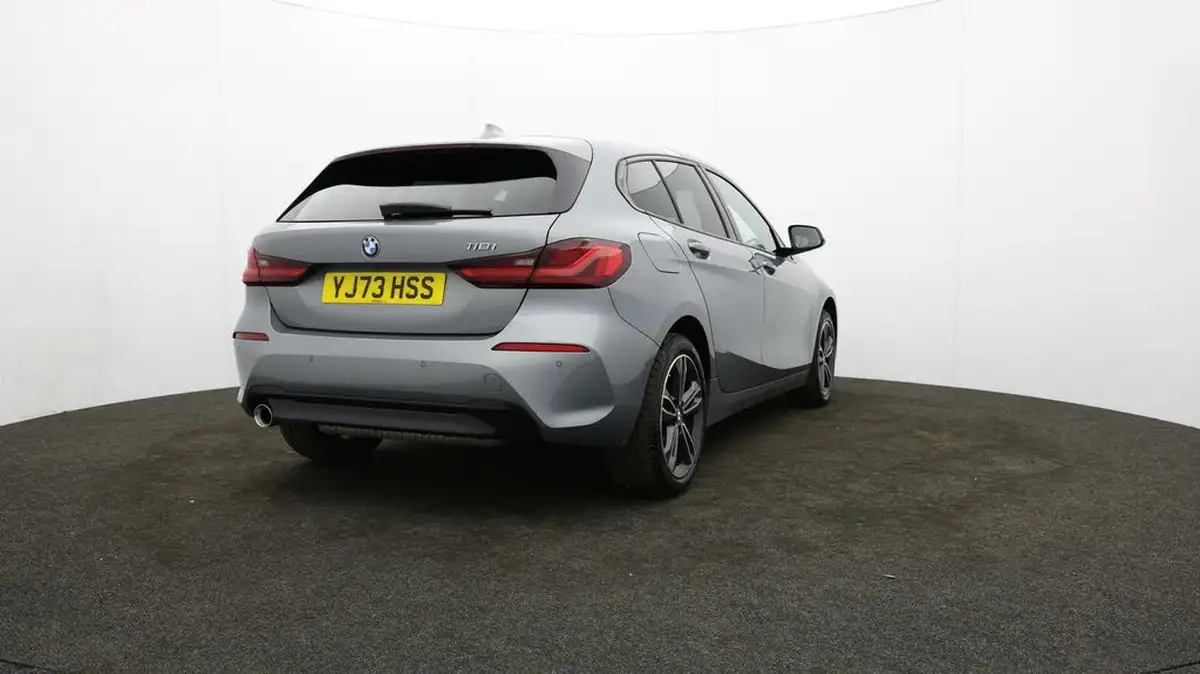 2024-bmw-1-series-15-118i-sport-dct-big-74