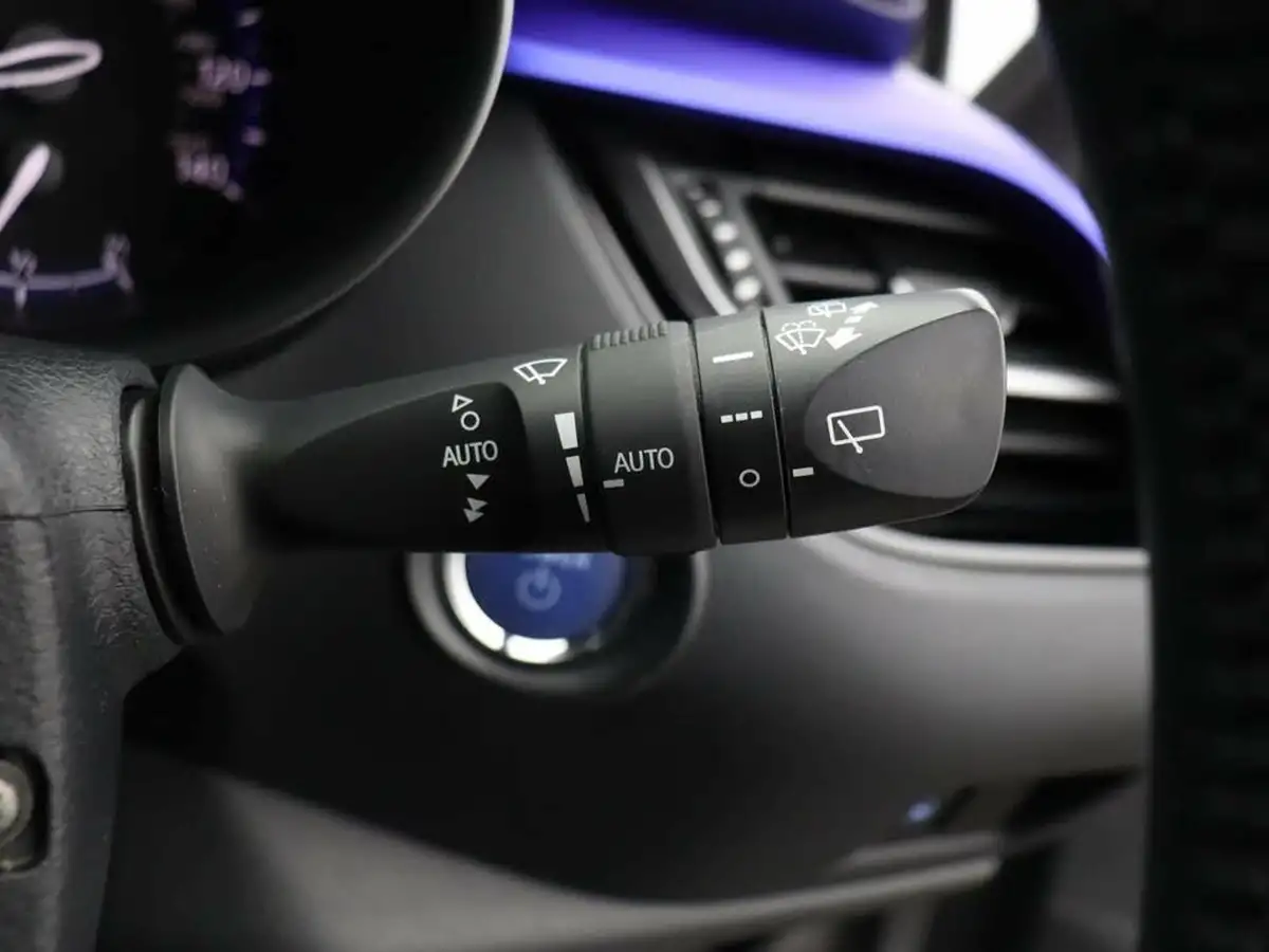 2020-toyota-c-hr-18-vvt-i-dynamic-big-35