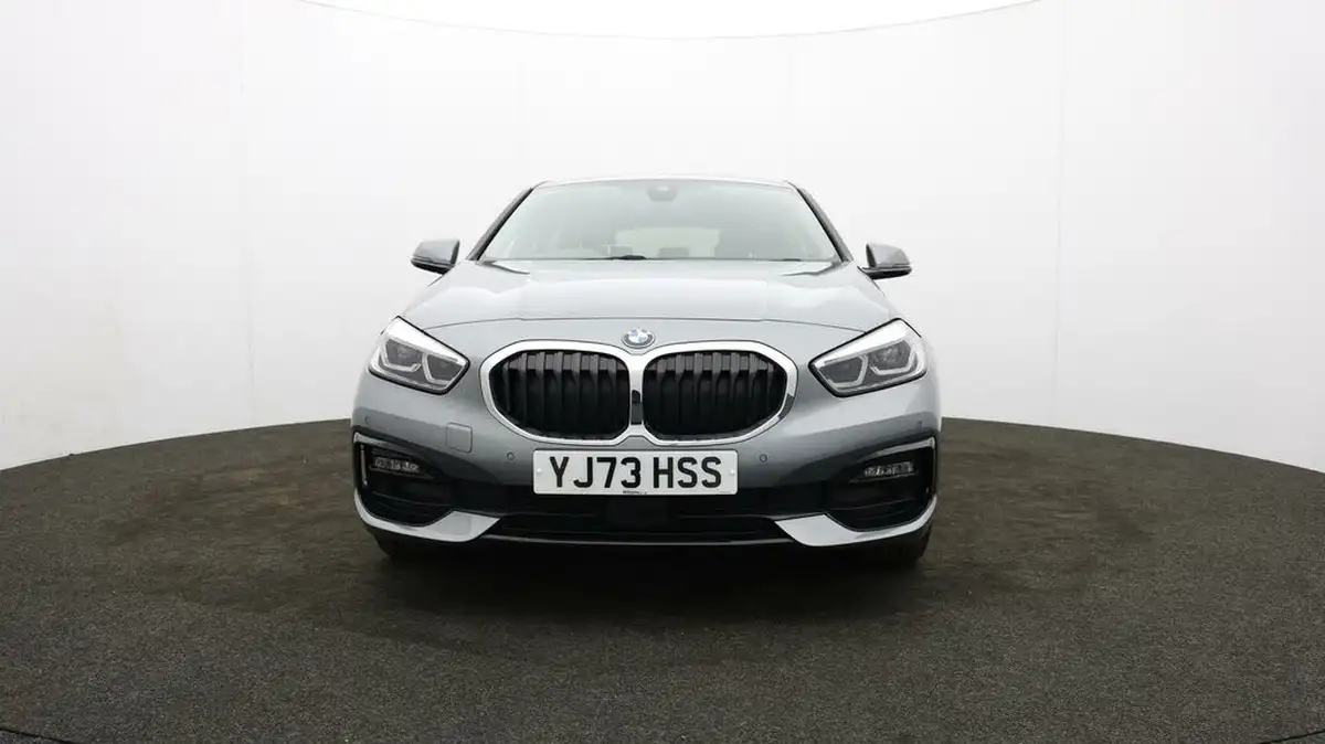 2024-bmw-1-series-15-118i-sport-dct-big-46