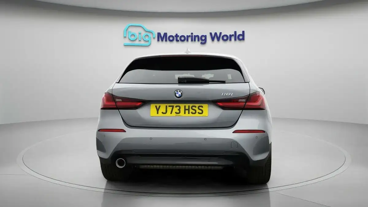 2024-bmw-1-series-15-118i-sport-dct-big-5