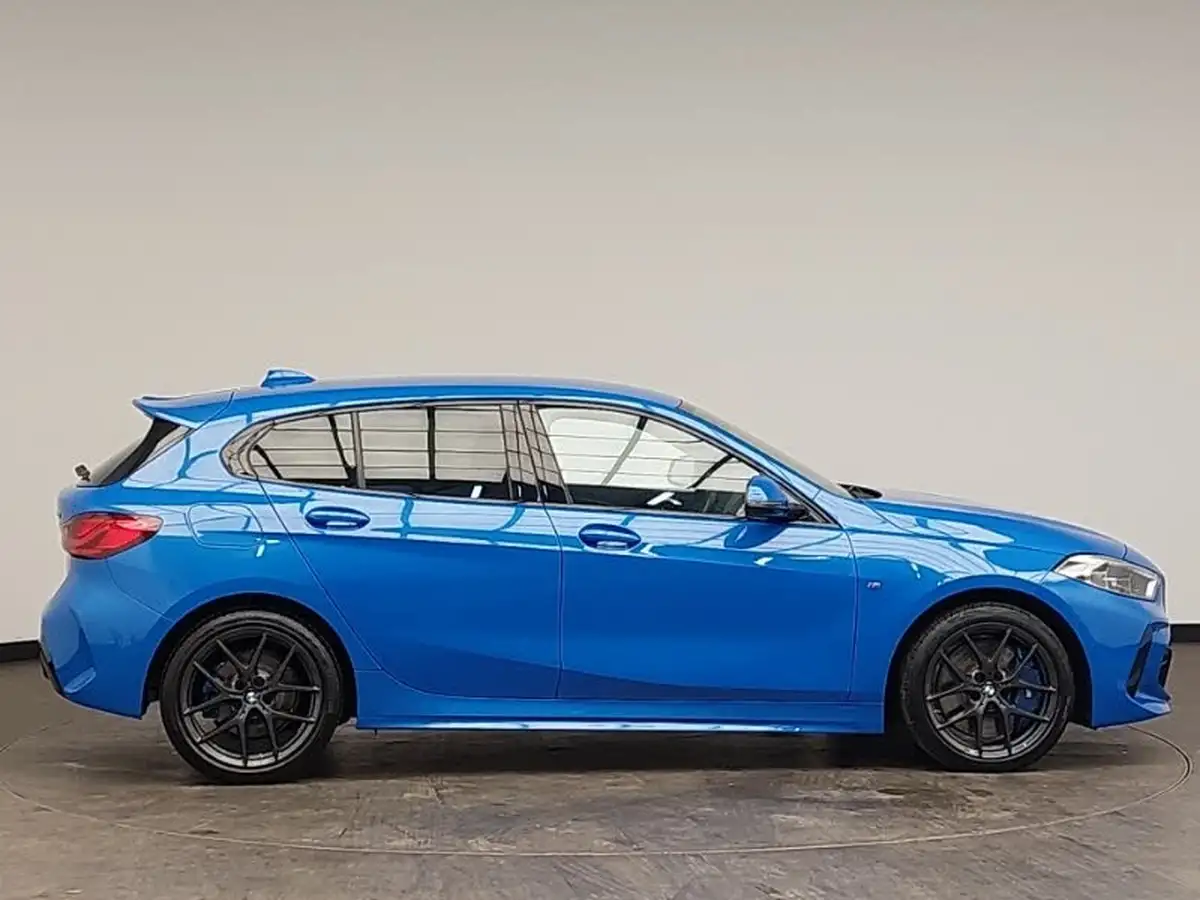 2024-bmw-1-series-15-118i-m-sport-lcp-dct-big-2