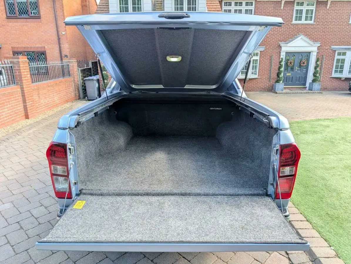2016-isuzu-d-max-25td-centurion-big-17