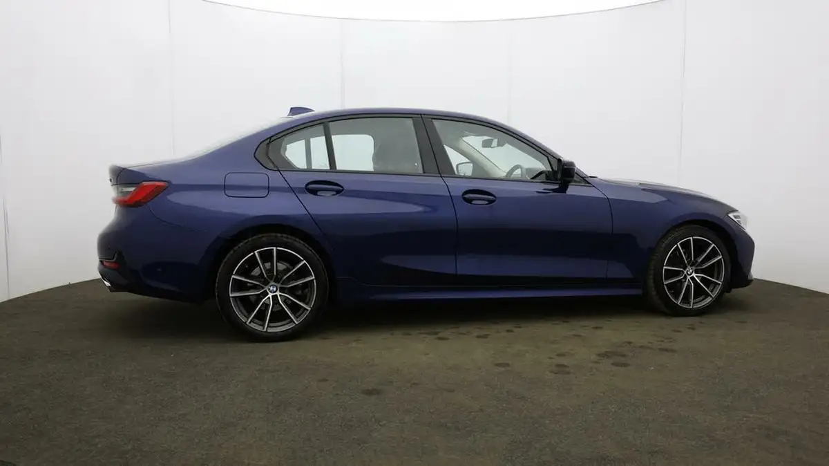 2019-bmw-3-series-20td-320d-sport-188bhp-saloon-4d-auto-big-45