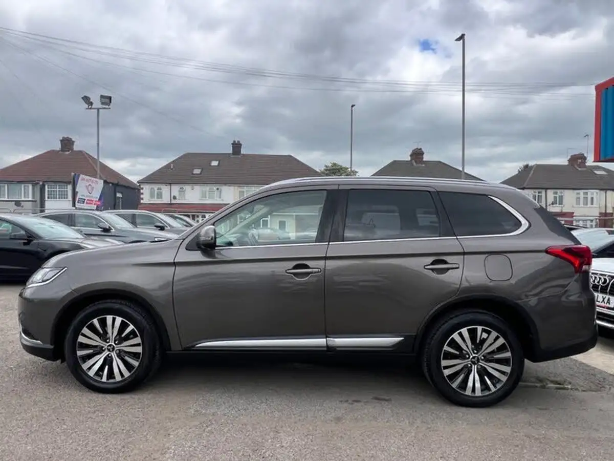 2019-mitsubishi-outlander-20-exceed-big-20