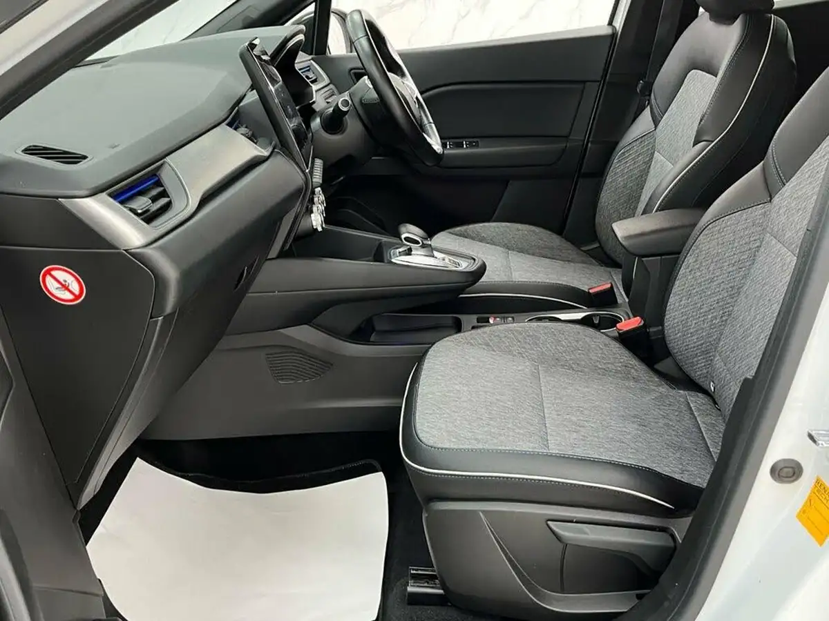 2021-renault-captur-16-e-tech-launch-edition-big-15