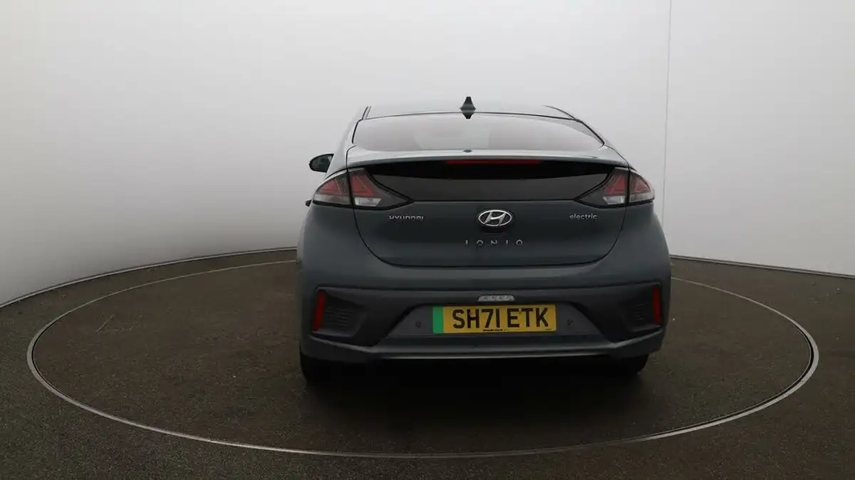2022-hyundai-ioniq-e-premium-se-electric-big-50