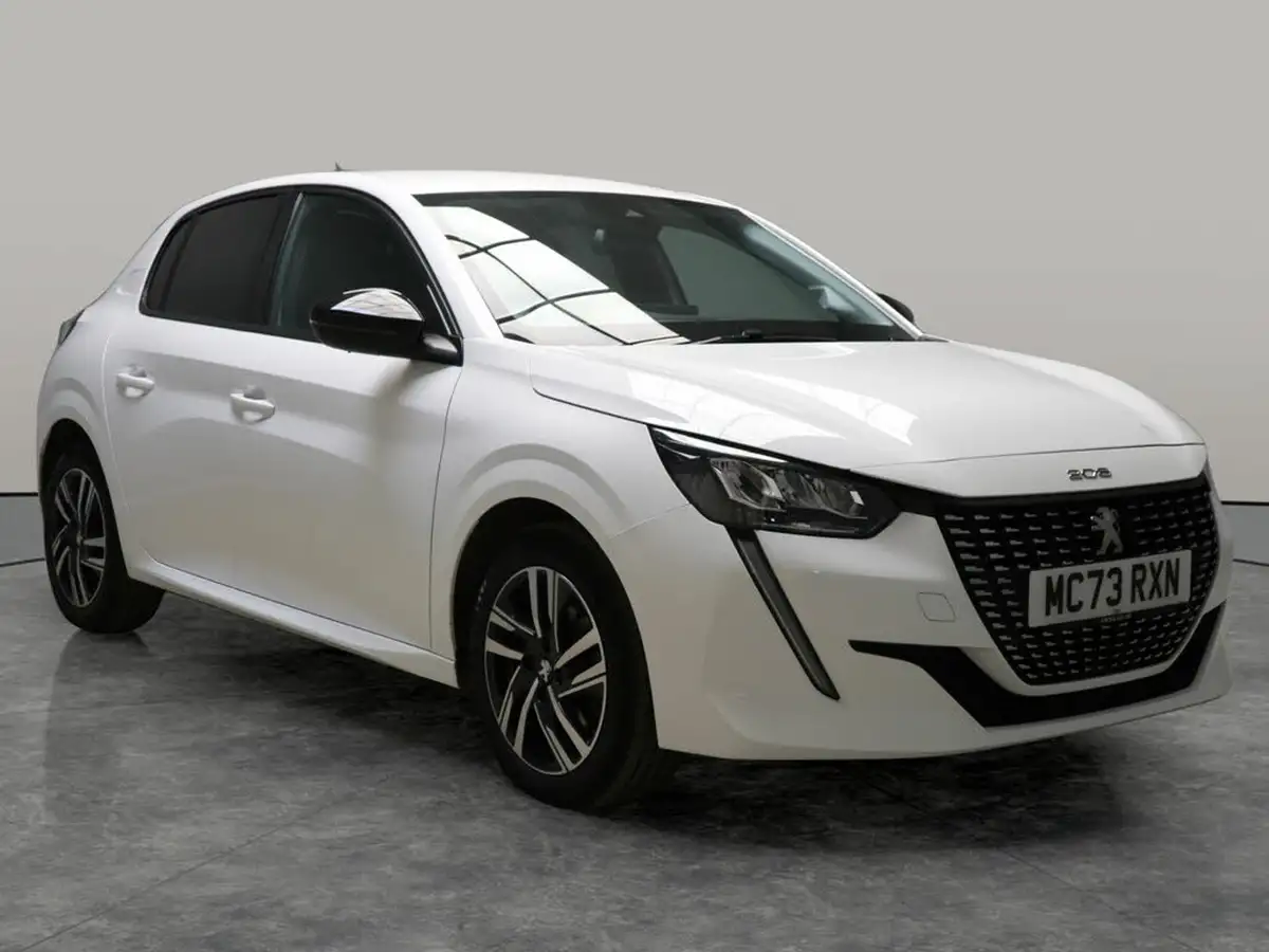 2023-peugeot-208-12-puretech-allure-premium-100ps-big-8