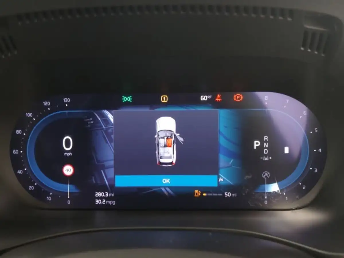 2023-volvo-xc60-20-b5-plus-big-18