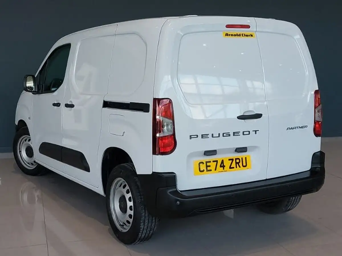 2024-peugeot-partner-15-bluehdi-professional-100pseu6d-big-1