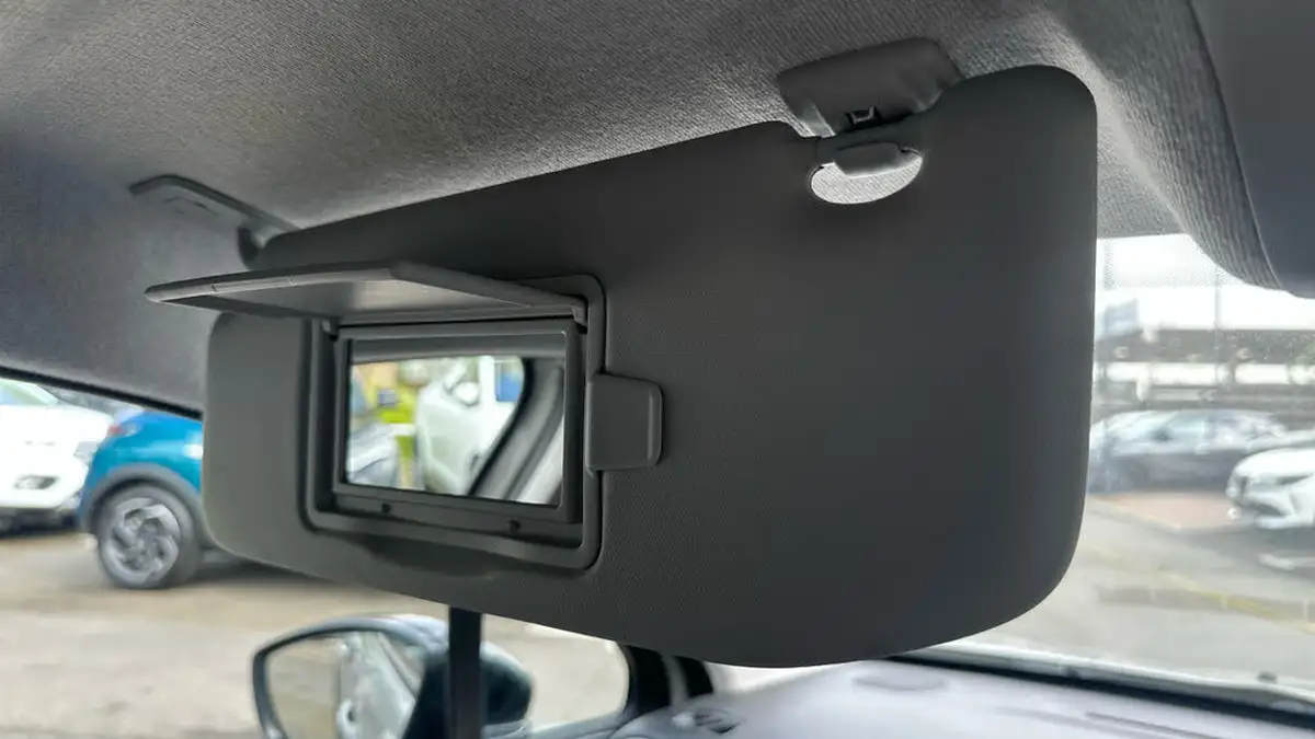 2025-citroen-c3-12-puretech-plus-110ps-eat6-big-35