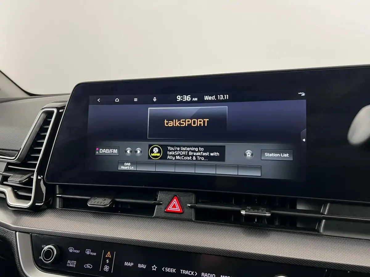 2022-kia-sportage-16-t-gdi-launch-edition-big-34