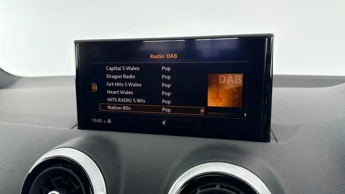 2021-audi-q2-10-30-tfsi-s-line-big-15