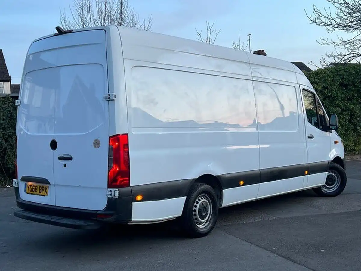 2018-mercedes-benz-sprinter-21cdi-311-l2h1-panel-van-rwd-eco-gear-360-big-35