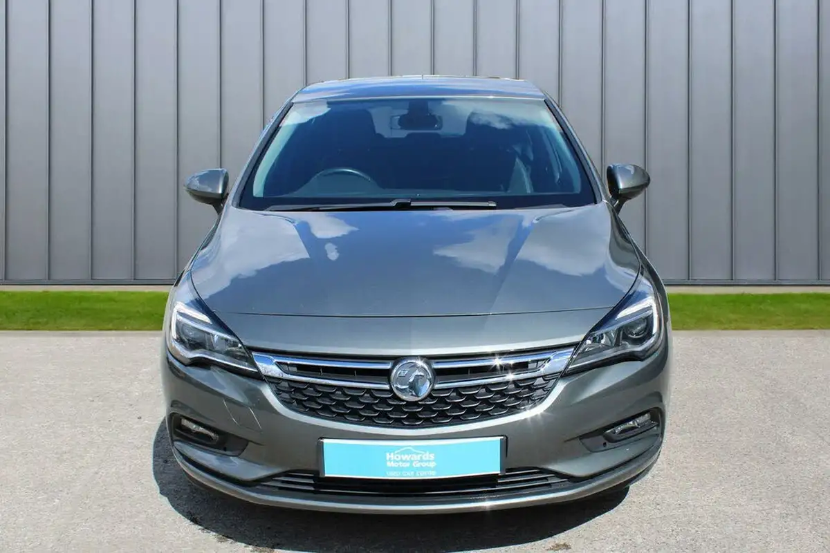 2019-vauxhall-astra-14i-16v-turbo-griffin-ss-big-2