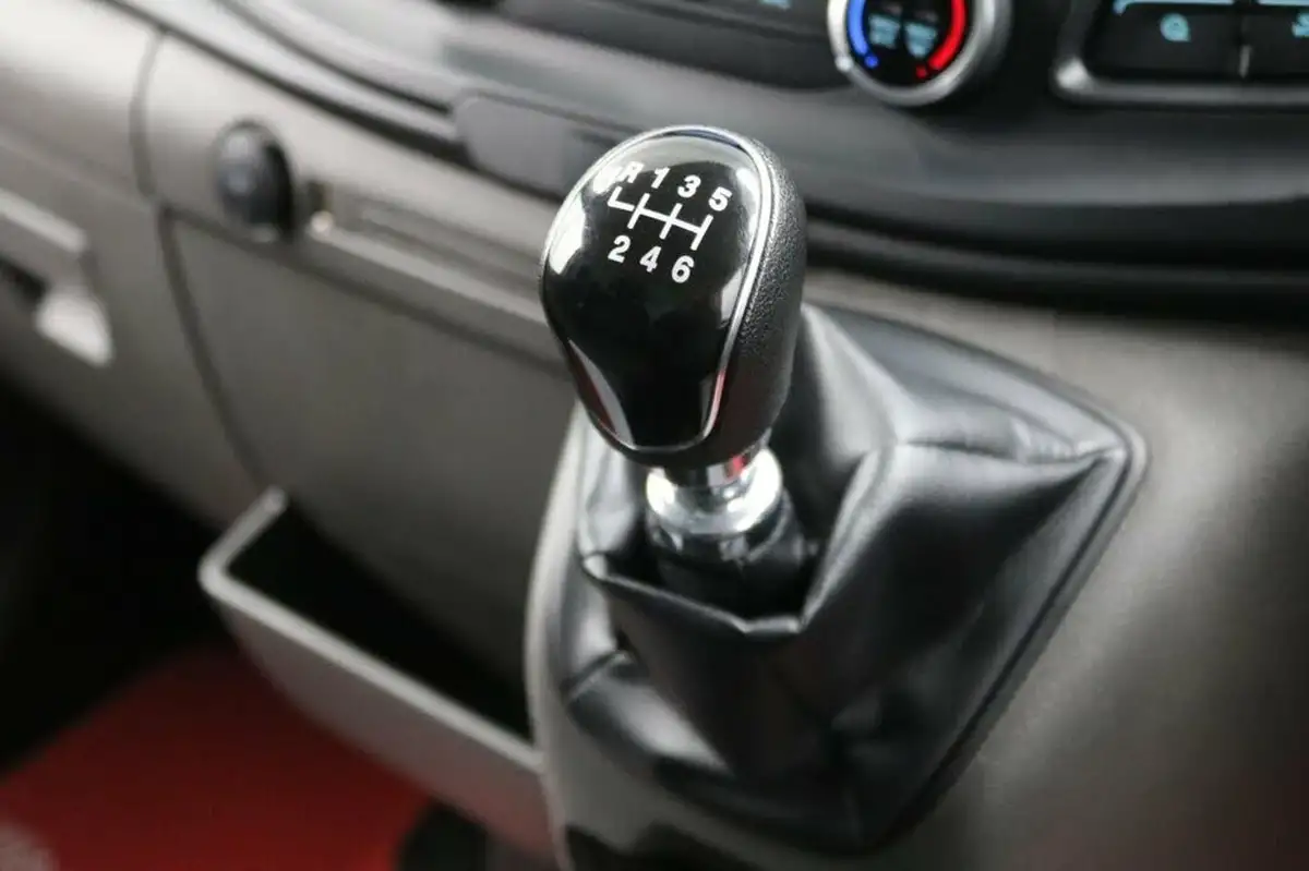 2022-ford-transit-20tdci-350-l2h1-leader-130pseu6dt-fwd-cab-big-54