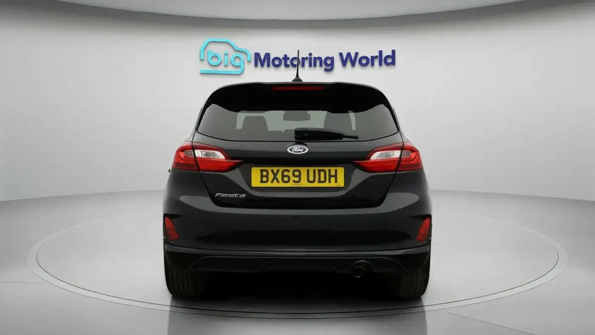2018-ford-fiesta-10t-st-line-x-125ps-5d-big-5