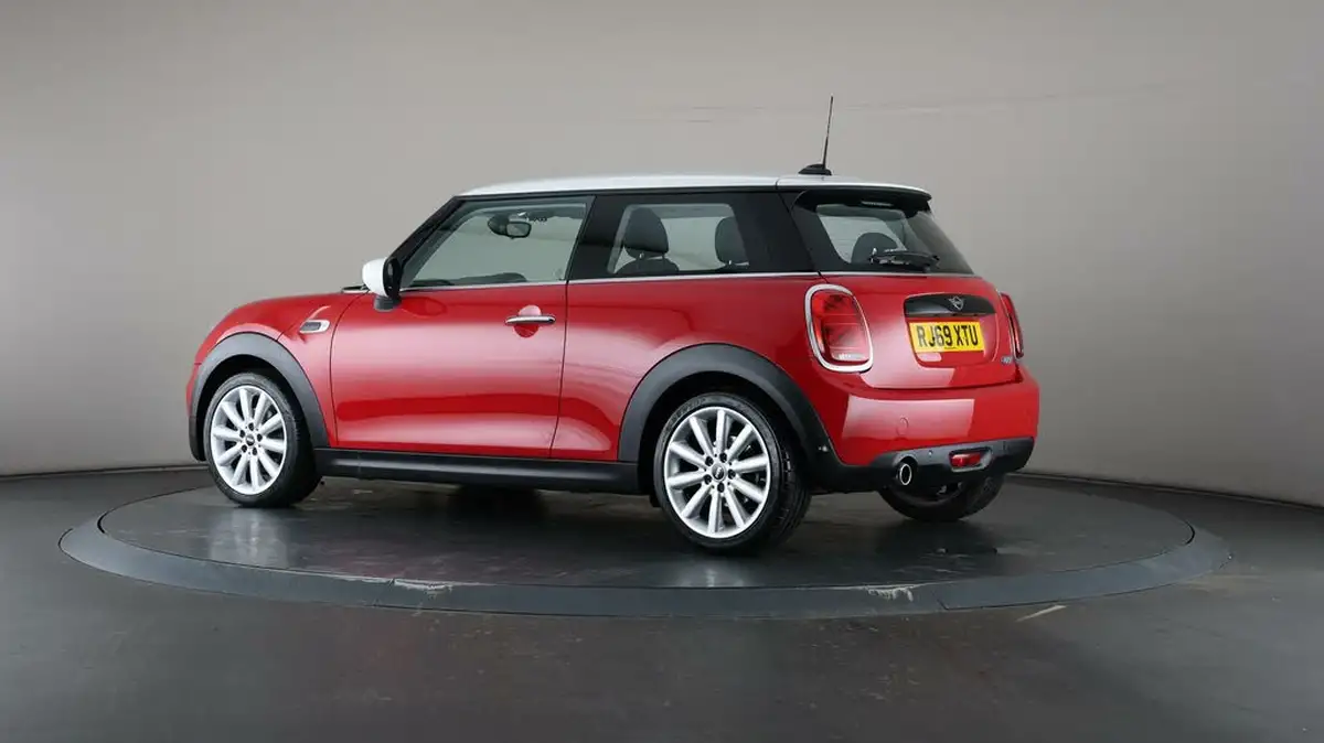 2020-mini-cooper-15-cooper-classic-hatchback-3d-big-66