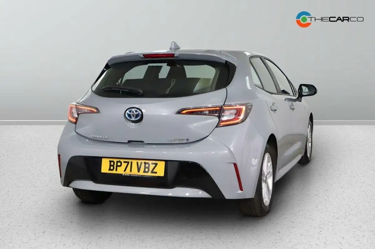 2022-toyota-corolla-18-vvt-i-icon-120bhp-trk-hatchback-5d-big-7