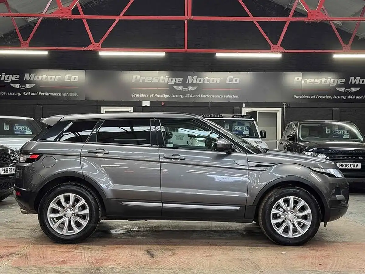 2015-land-rover-range-rover-evoque-22sd4-pure-tech-hatchback-5d-auto-big-2