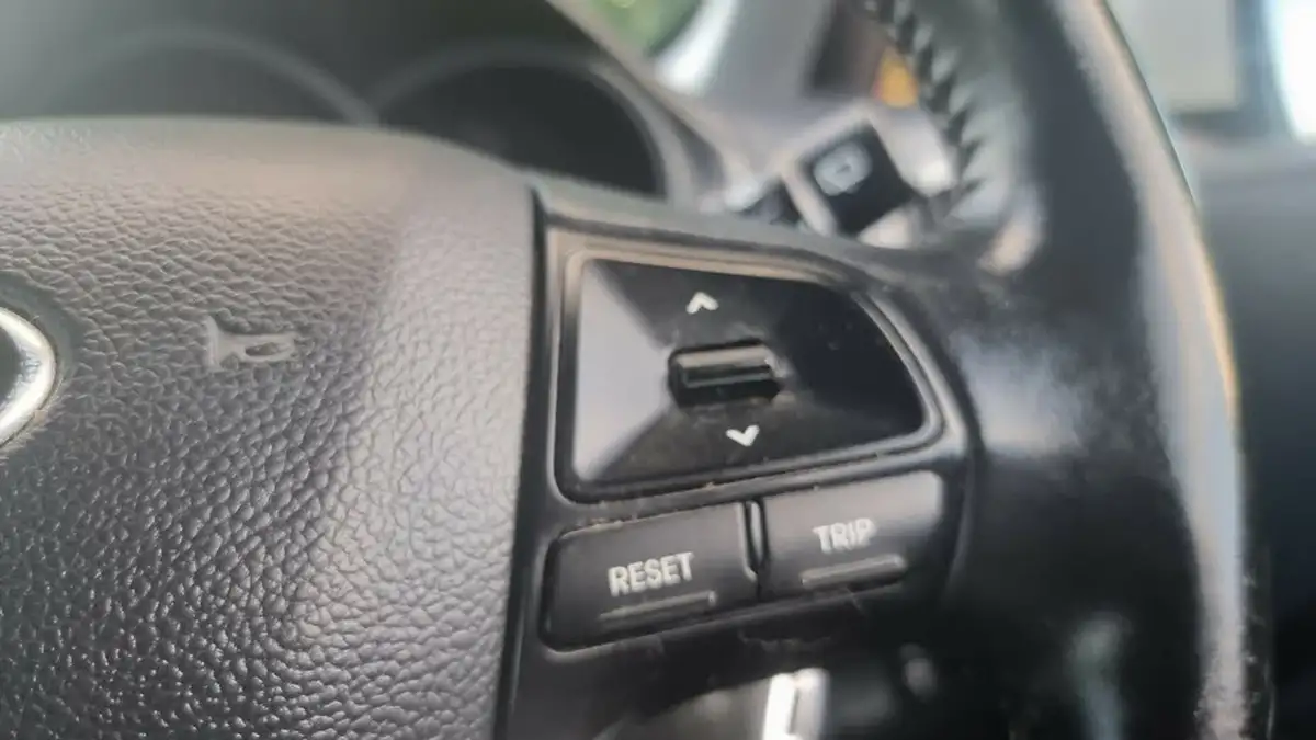 2014-kia-rio-125-2-3d-big-29