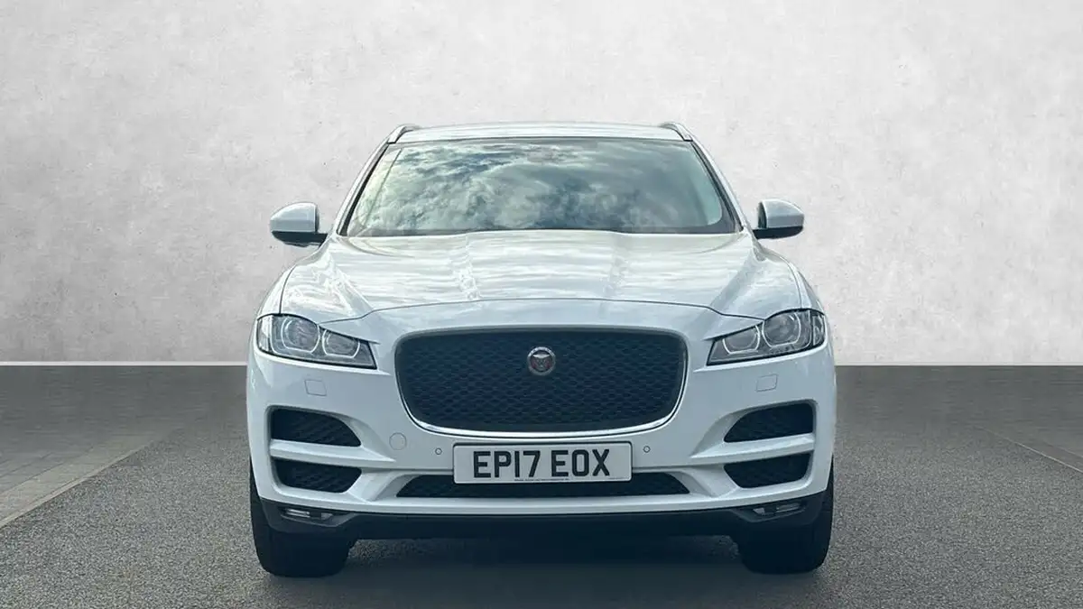 2017-jaguar-f-pace-20-i4d-portfolio-180ps-awd-ss-auto-big-6
