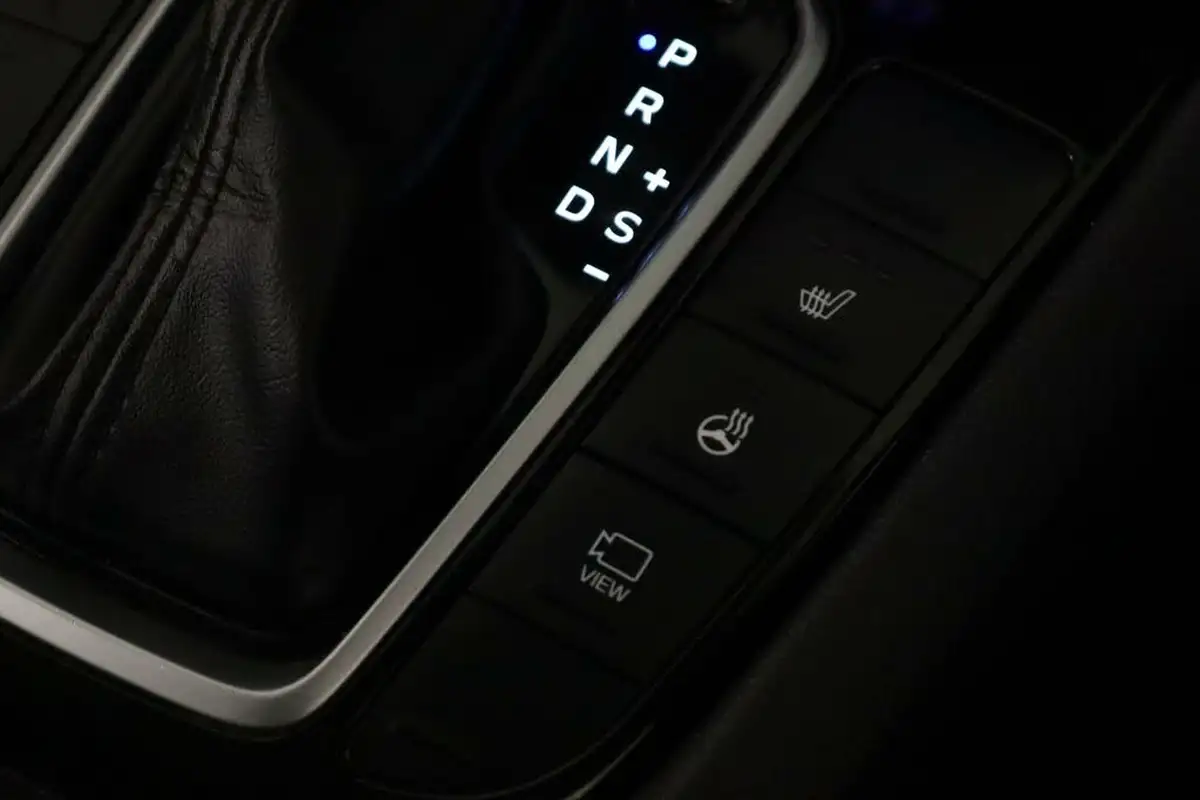 2020-hyundai-ioniq-16-gdi-premium-hybrid-big-24