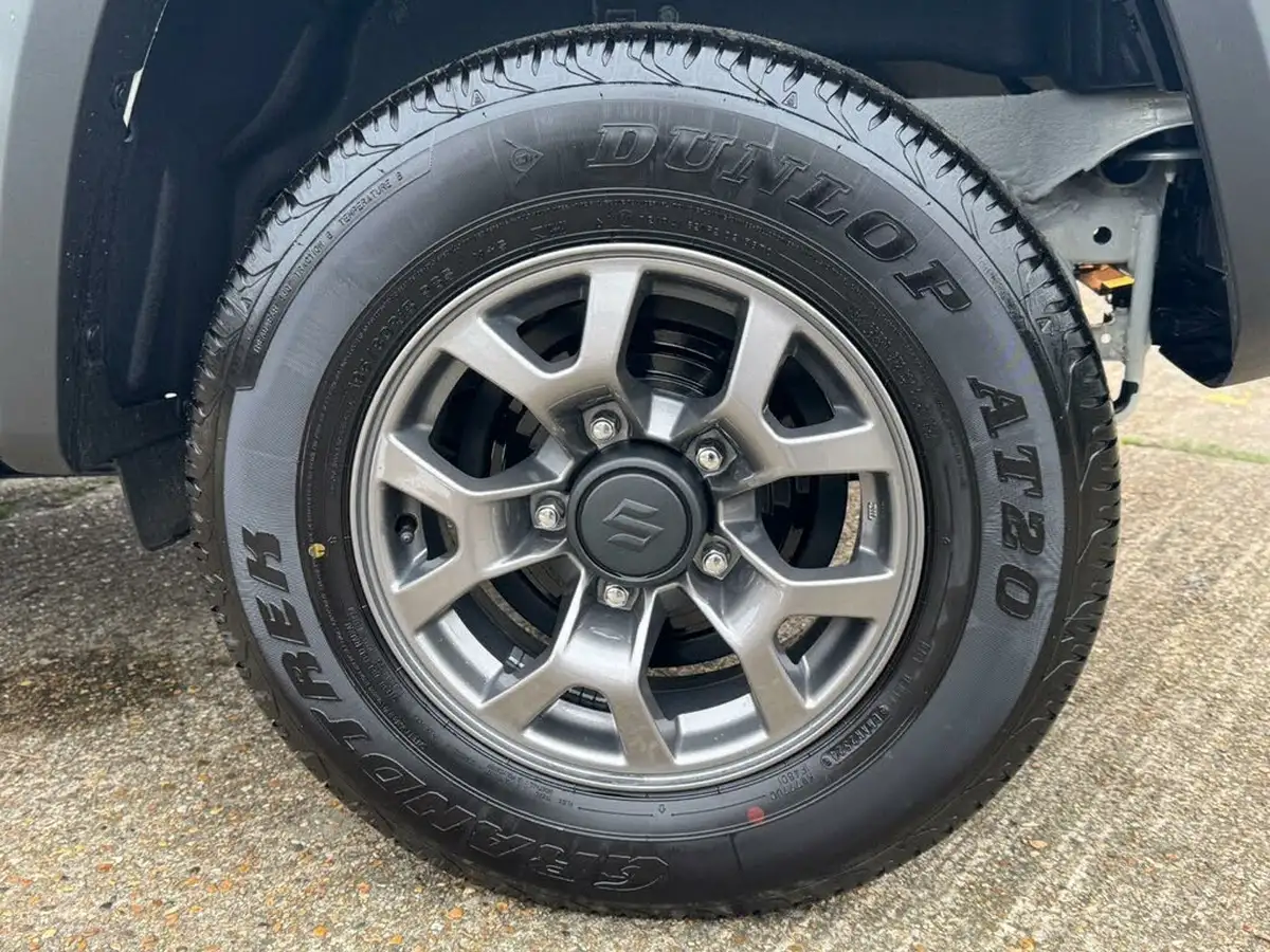 2024-suzuki-jimny-15-sierra-4wd-big-33