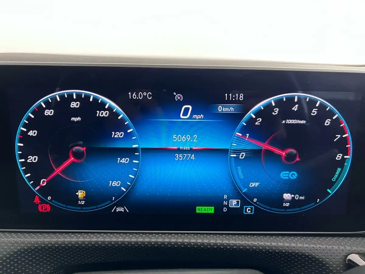 2020-mercedes-benz-a-class-13-a250e-amg-line-executive-hatchback-5d-big-16