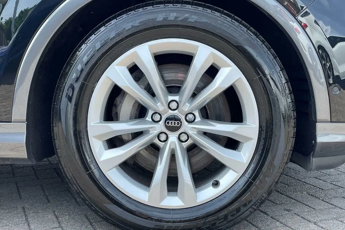 2022-audi-q7-30-55-tfsi-sport-big-7
