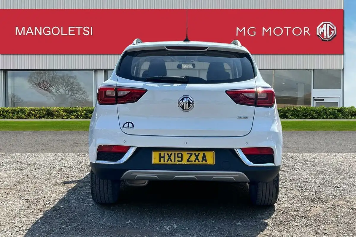2019-mg-zs-suv-15-vti-tech-excite-105bhp-big-3