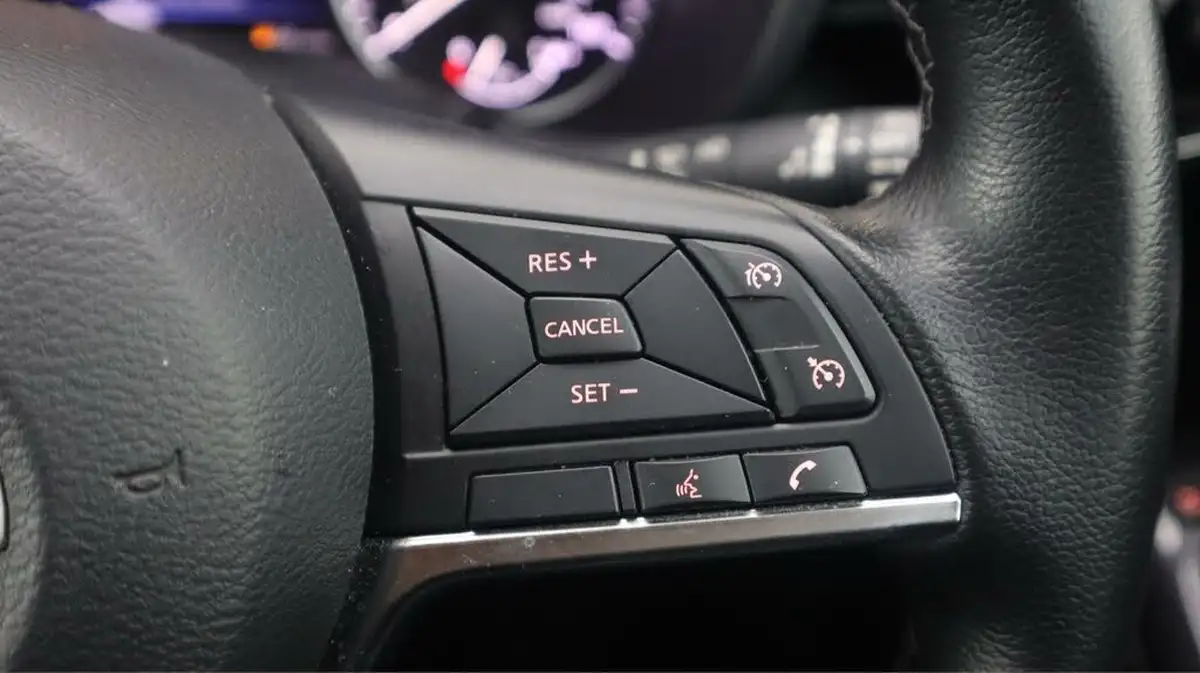 2023-nissan-juke-10-dig-t-n-connecta-big-23
