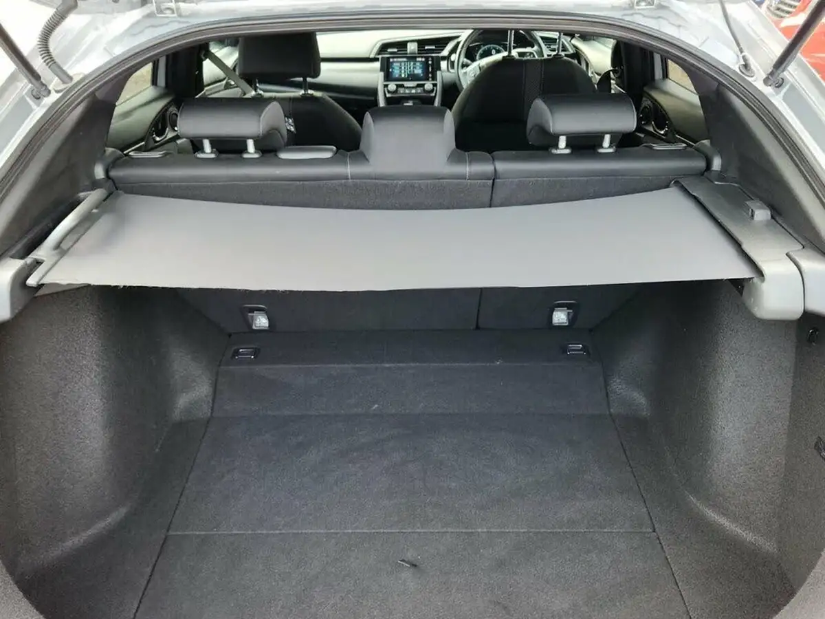 2017-honda-civic-10-vtec-turbo-sr-cvt-big-11