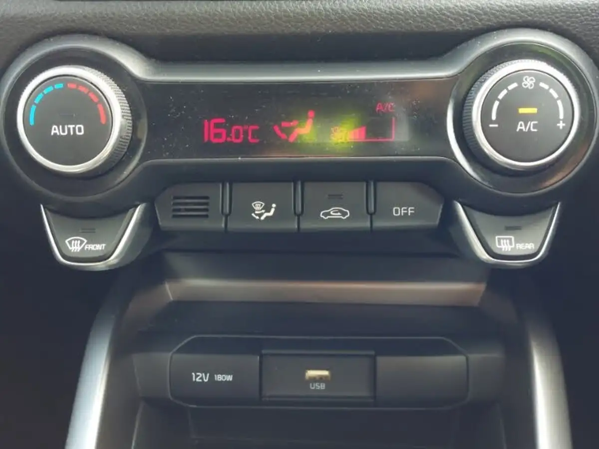 2023-kia-stonic-10-t-gdi-gt-line-s-118bhp-dct-big-14