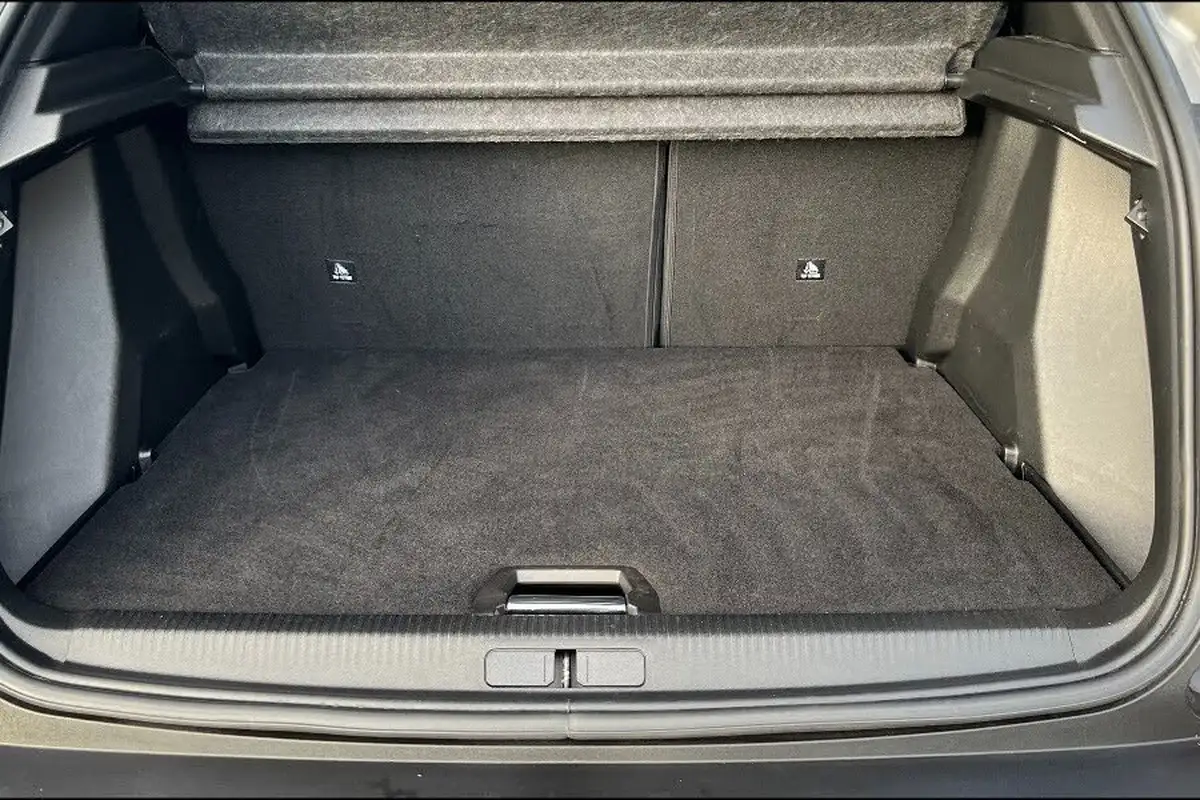 2023-peugeot-2008-suv-12-puretech-allure-premium-100bhp-big-9