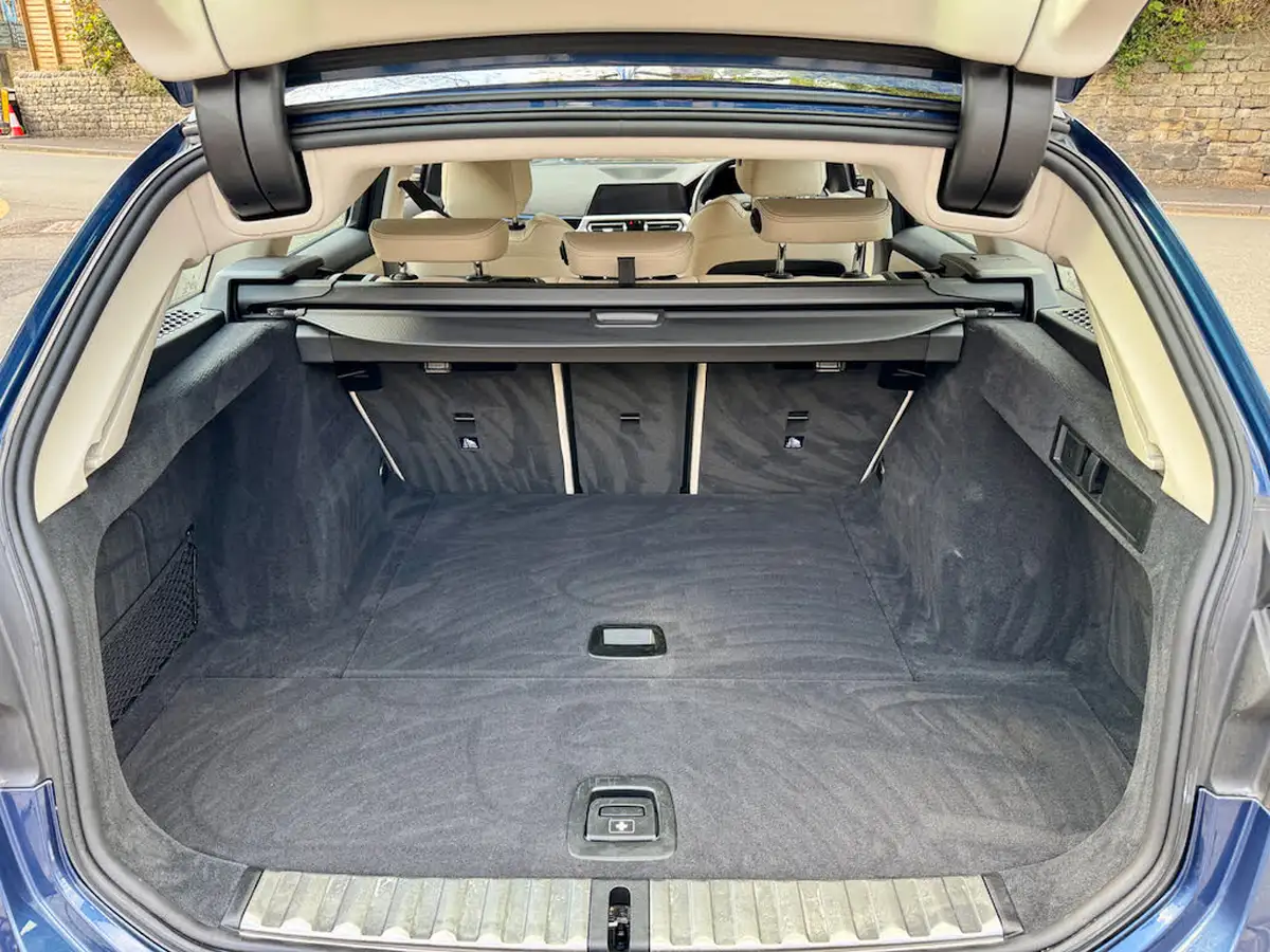 2021-bmw-3-series-20td-320d-sport-touring-5d-big-14