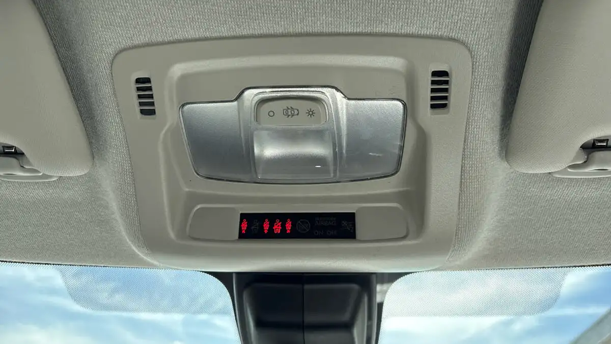 2022-citroen-c3-12-puretech-c-series-big-37