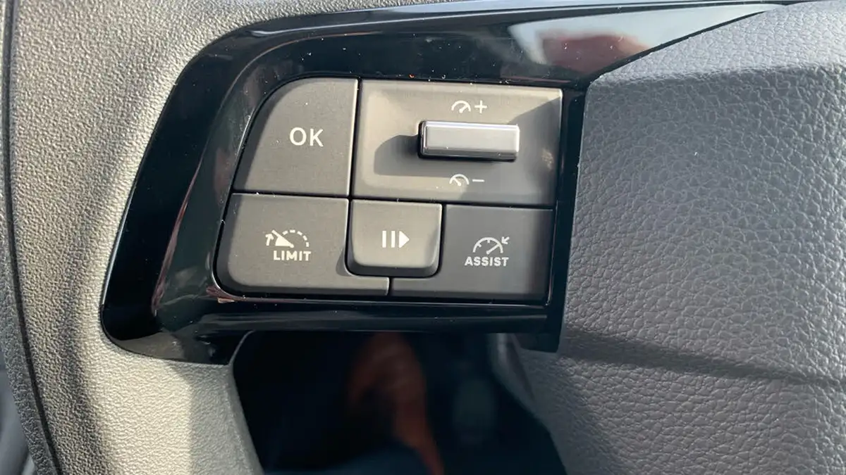 2024-citroen-berlingo-15-bluehdi-m-enterprise-100pseu6e-big-22
