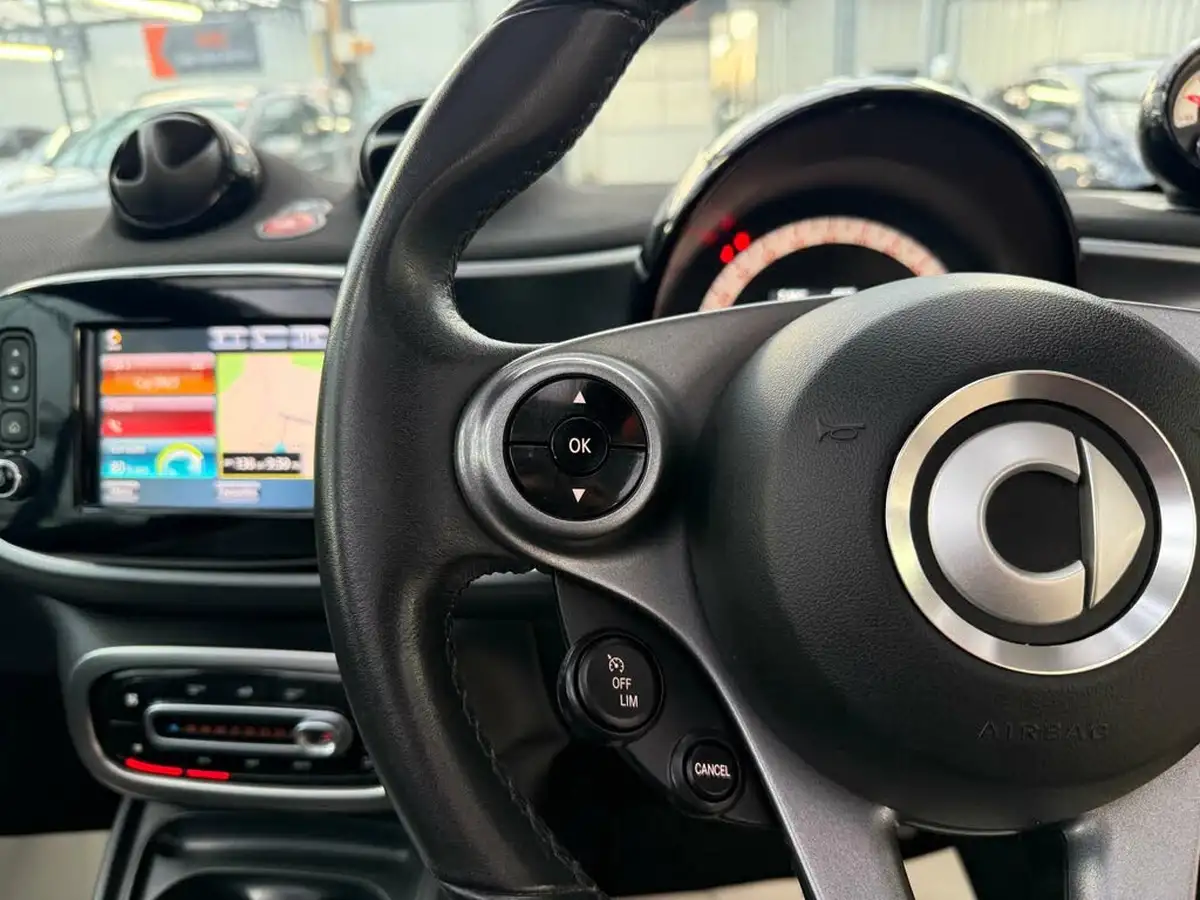 2018-smart-fortwo-09-prime-premium-cabriolet-twinamic-big-28