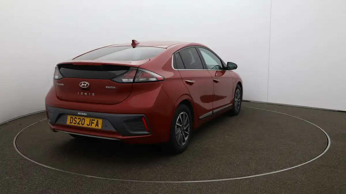 2020-hyundai-ioniq-e-premium-se-electric-100kw-big-48
