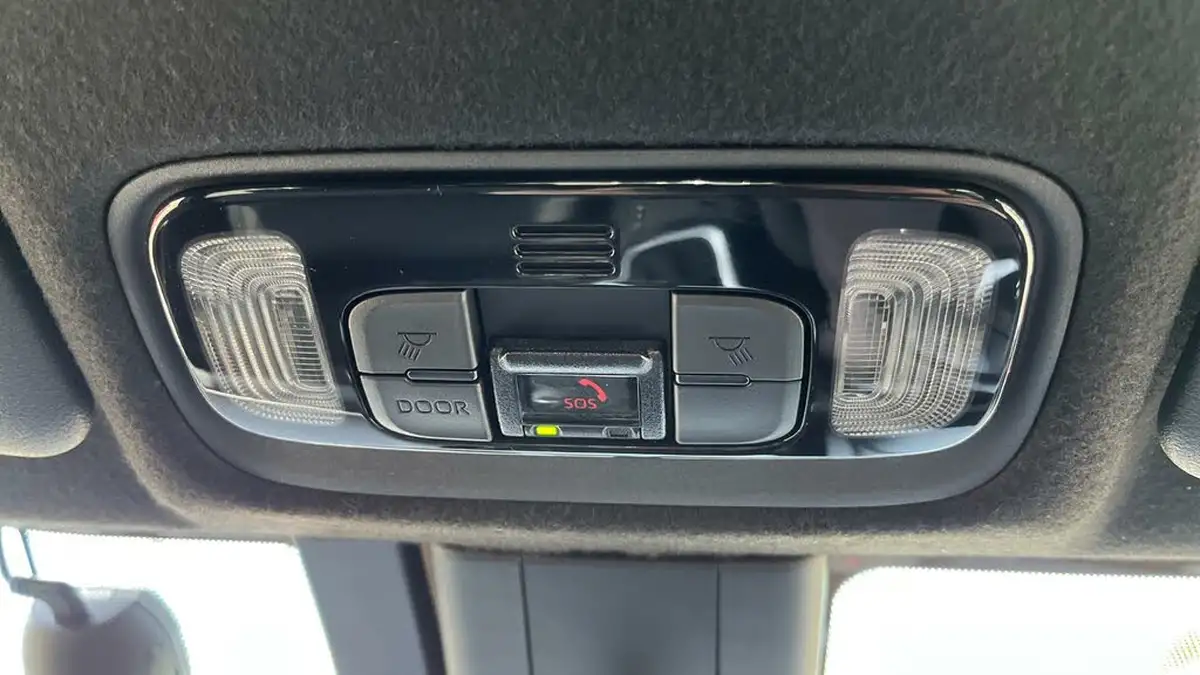 2023-toyota-yaris-cross-15-vvt-i-design-big-49